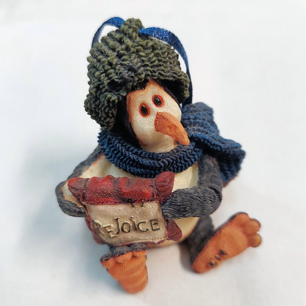 Walk Coldfin Rejoice Boyds Bears Resin Ornament #25806 The Wee Folkstones